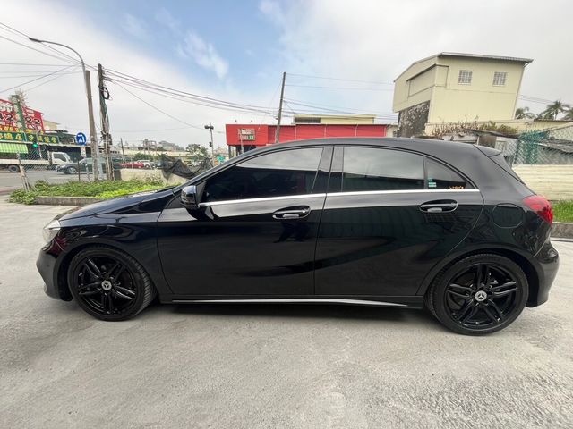 M-BENZ賓士 A180  第16張相片