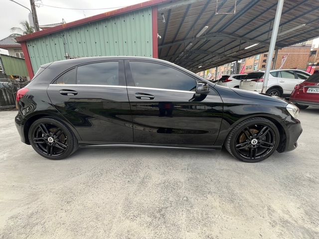 M-BENZ賓士 A180  第18張相片