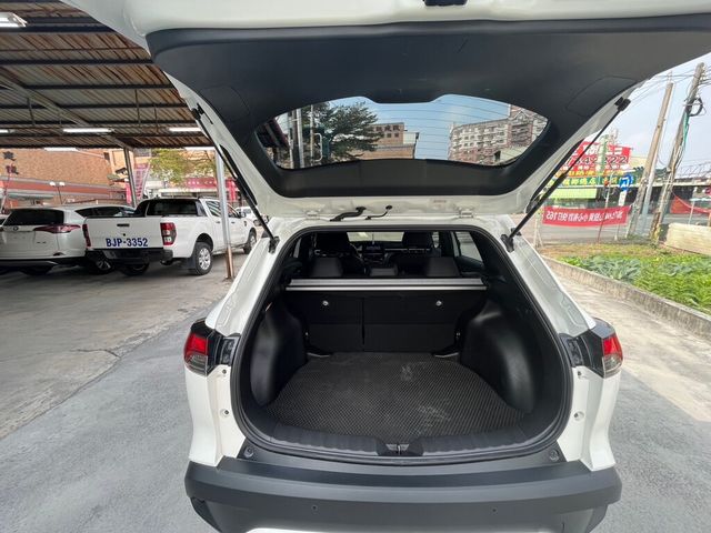 TOYOTA豐田 COROLLA CROSS  第12張相片
