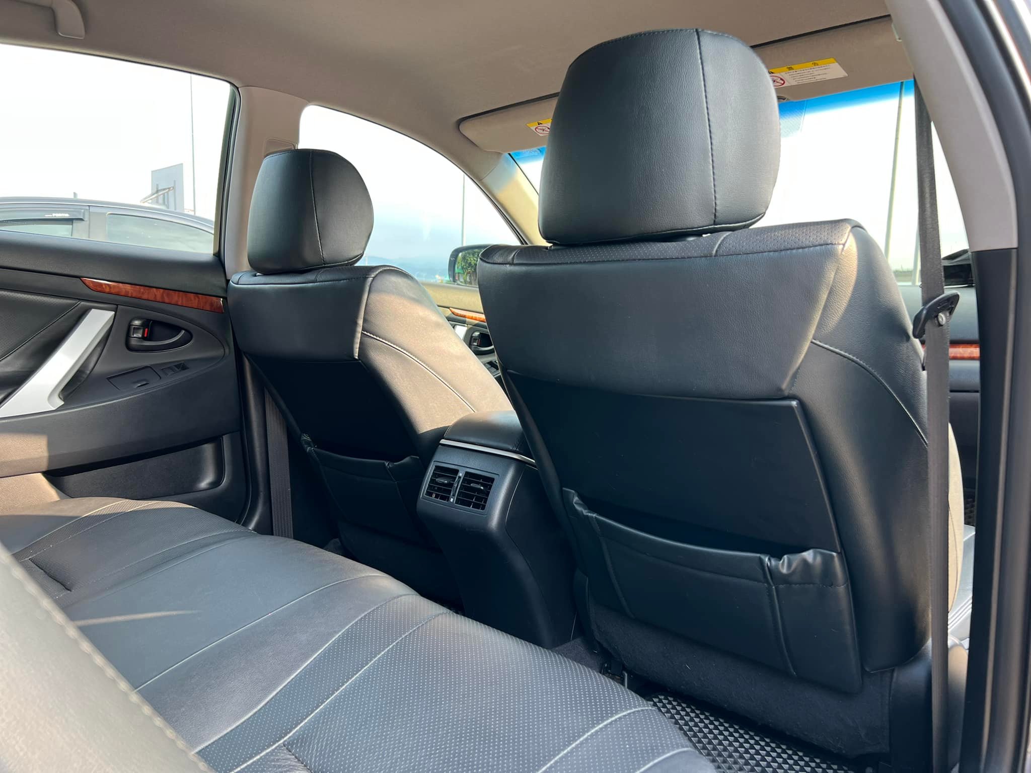 2010 TOYOTA CAMRY 2.4E版  第8張相片