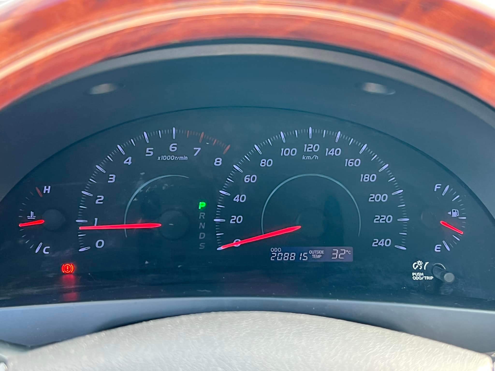2010 TOYOTA CAMRY 2.4E版  第14張相片
