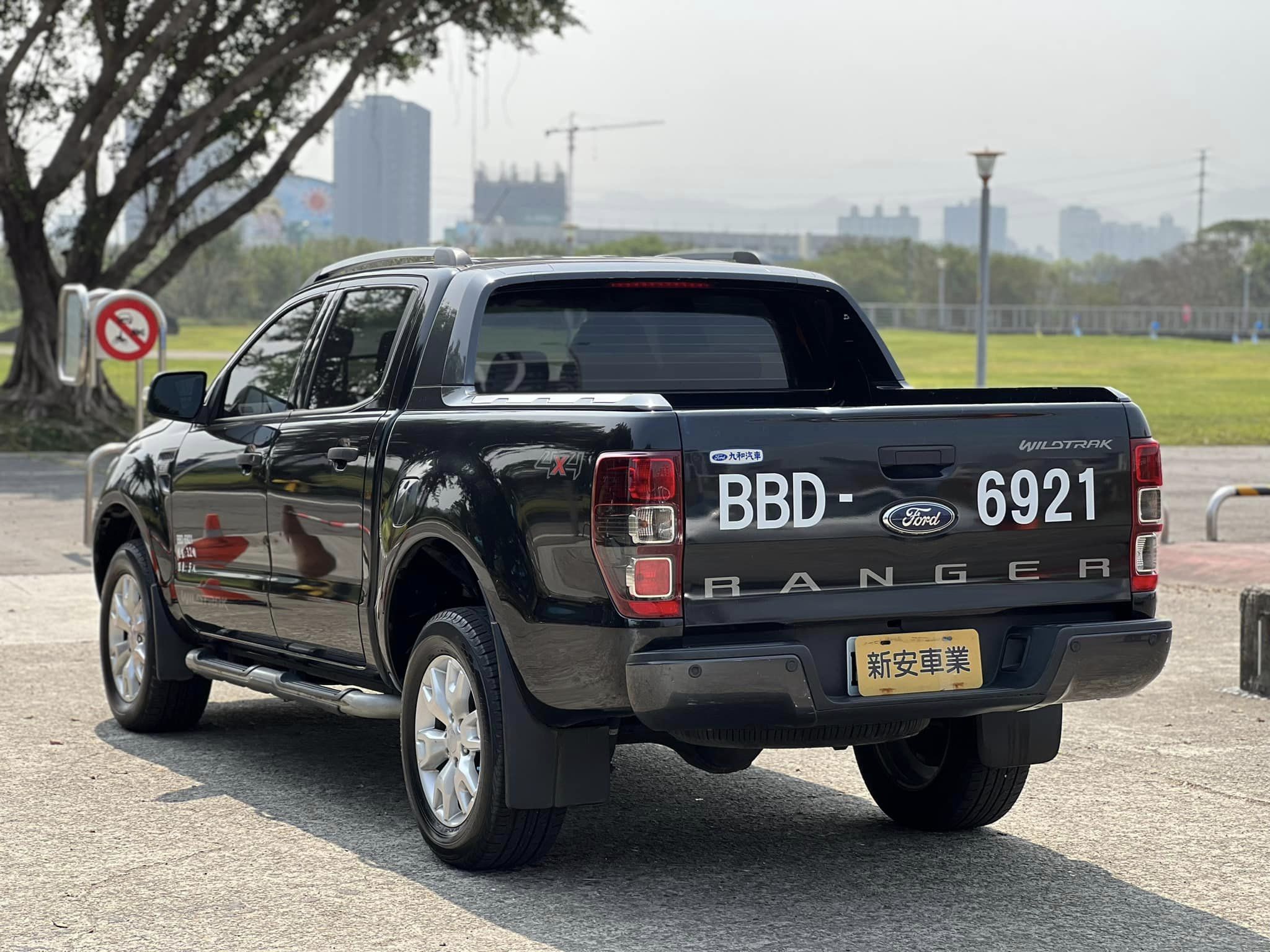 2015 FORD RANGER 3.2柴油 一手車  第4張相片