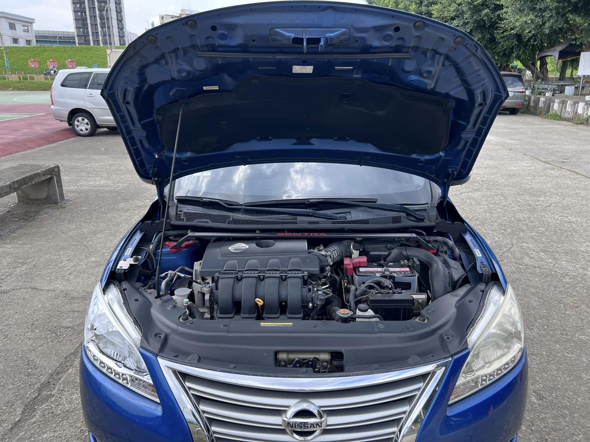 實車實價 16年 SUPER SENTRA 1.8 一手車 原廠保養 原鈑件  第13張相片