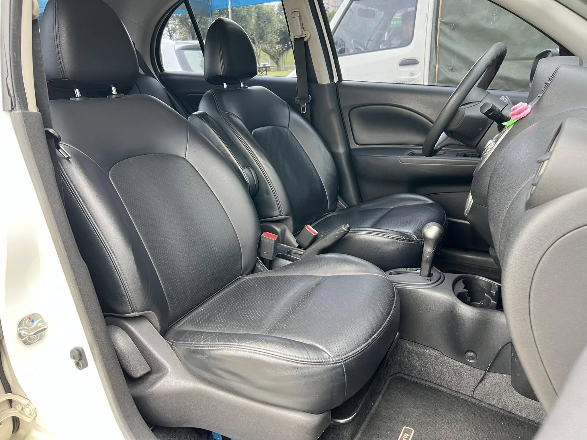 2013 MARCH 一手車 GOO認證 實價  第8張相片