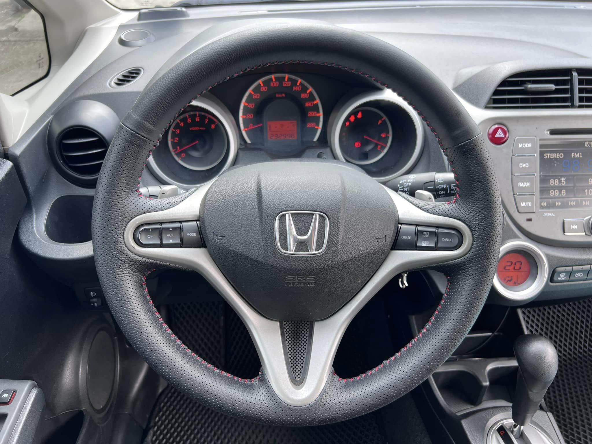 2012 FIT 頂級 一手車 原廠保養 GOO認證  第7張相片