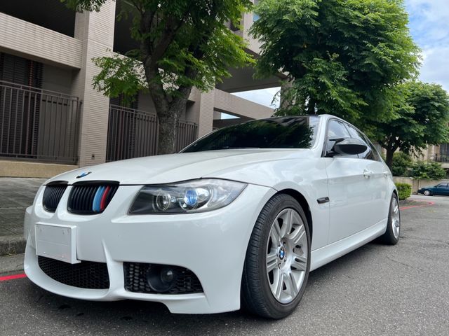 BMW寶馬 323I  第2張相片