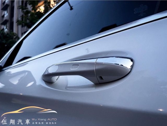 M-BENZ賓士 C200  第5張相片