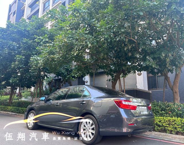 TOYOTA豐田 CAMRY HYBRID  第2張相片