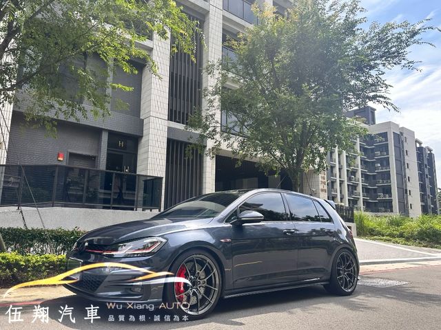 VOLKSWAGEN福斯 GOLF GTI  第1張相片