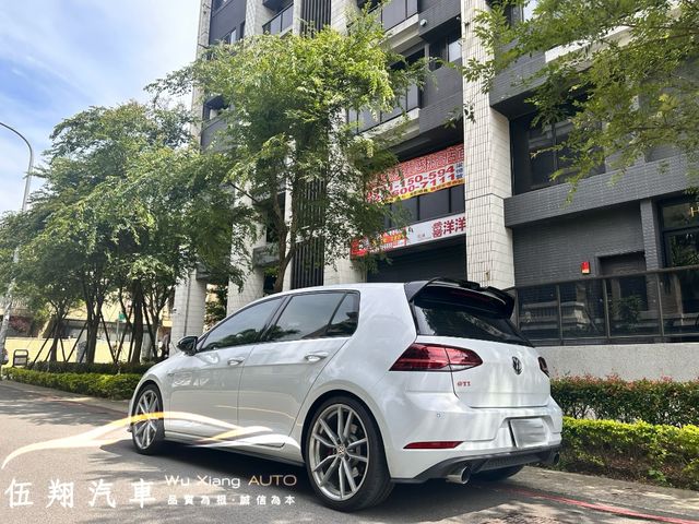 VOLKSWAGEN福斯 GOLF GTI  第2張相片