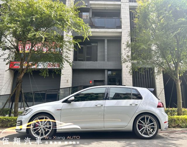 VOLKSWAGEN福斯 GOLF GTI  第3張相片