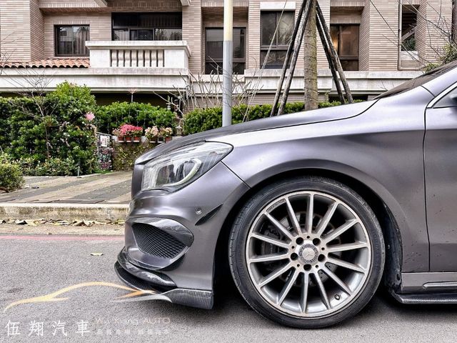M-BENZ賓士 CLA250  第4張相片