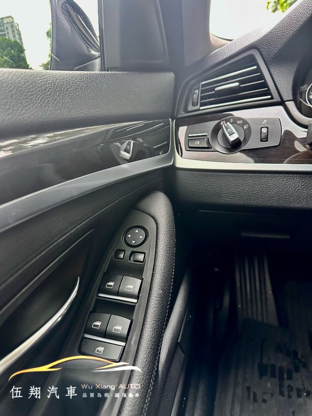 BMW寶馬 520I  第8張相片