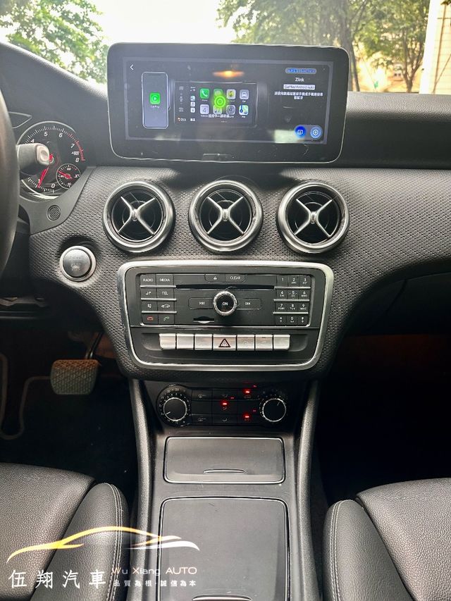 M-BENZ賓士 A180  第7張相片