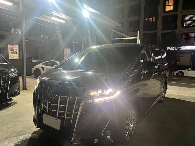 TOYOTA豐田 ALPHARD  第1張相片