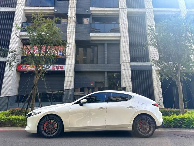 MAZDA馬自達 MAZDA 3  第3張相片