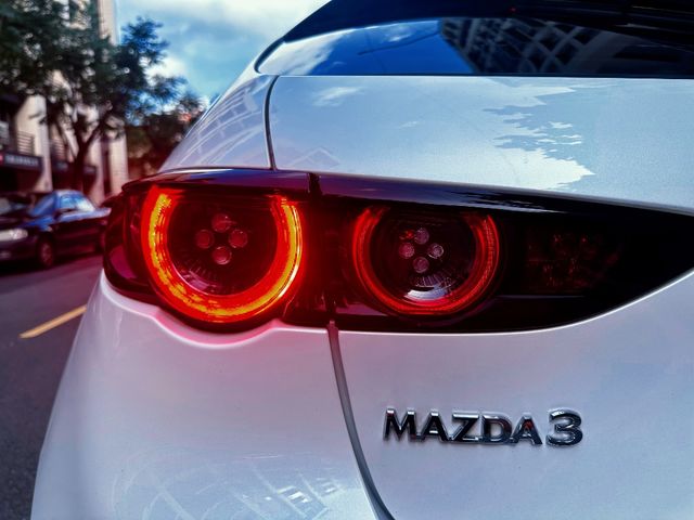 MAZDA馬自達 MAZDA 3  第11張相片