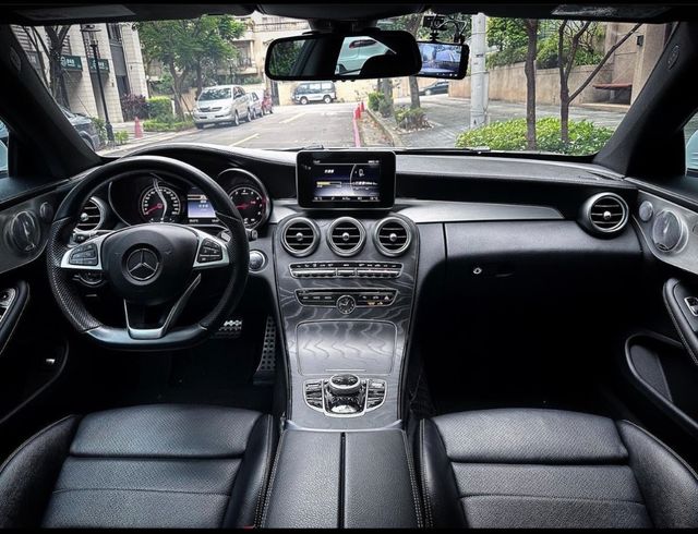 M-BENZ賓士 C250 COUPE  第5張相片