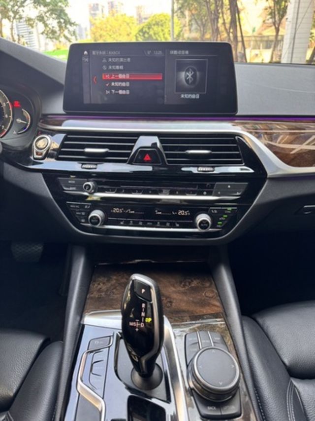 BMW寶馬 530I  第7張相片