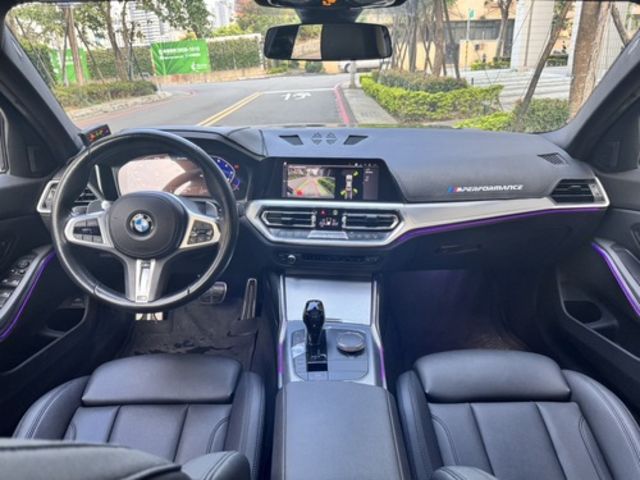 BMW寶馬 330I  第5張相片