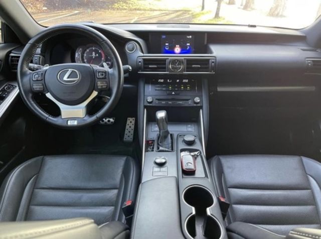 LEXUS凌志 IS 300  第4張相片