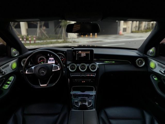 M-BENZ賓士 C300  第4張相片