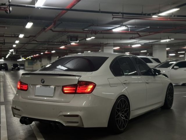 BMW寶馬 328I  第2張相片