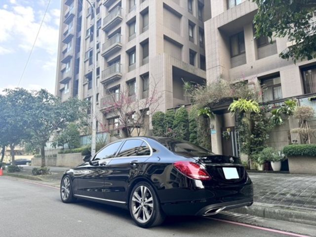 M-BENZ賓士 C300  第2張相片