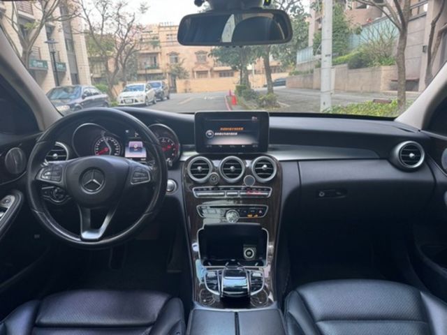 M-BENZ賓士 C300  第5張相片