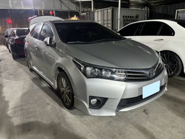 TOYOTA豐田 ALTIS  第1張相片