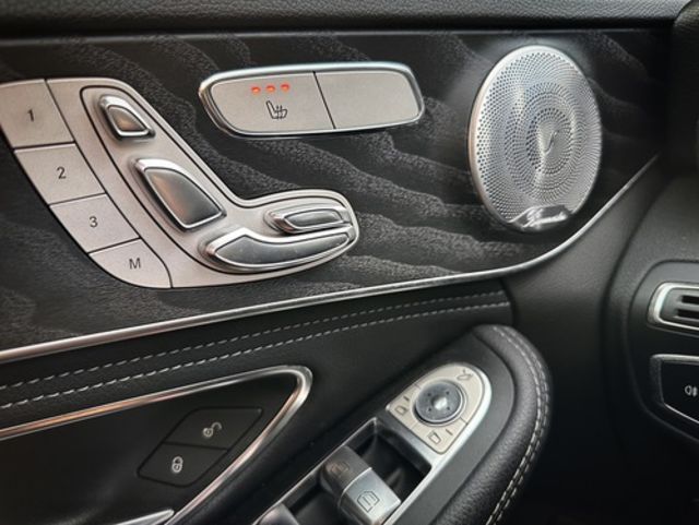 M-BENZ賓士 C300  第9張相片
