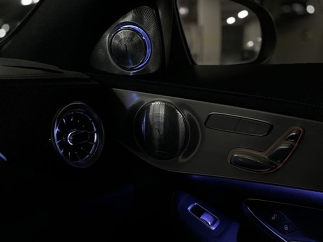 M-BENZ賓士 C300  第7張相片