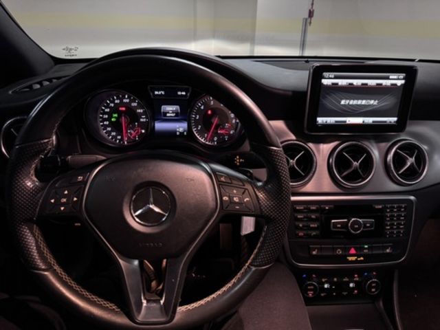 M-BENZ賓士 CLA250  第6張相片