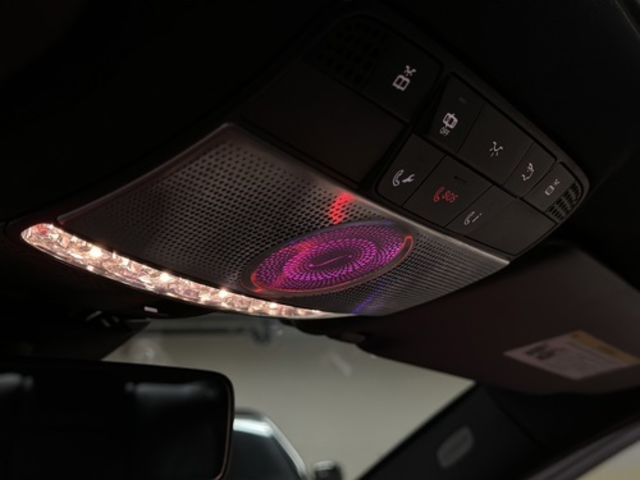 M-BENZ賓士 E300  第9張相片