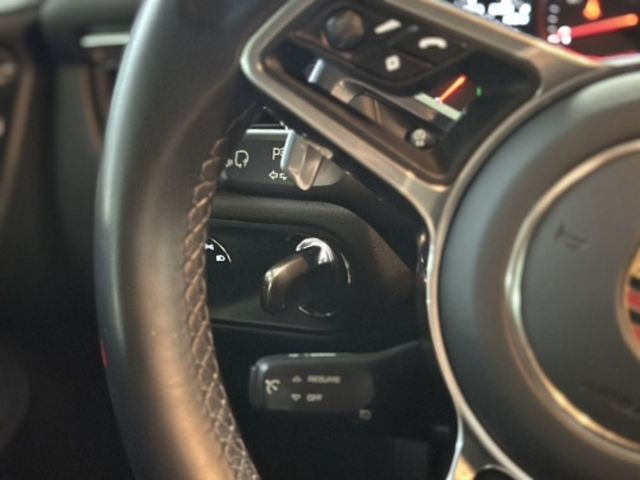 PORSCHE保時捷 MACAN  第8張相片