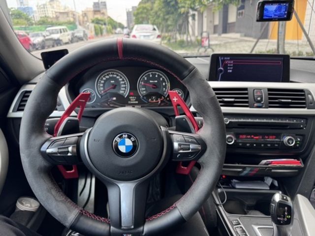 BMW寶馬 328I M SPORT  第5張相片