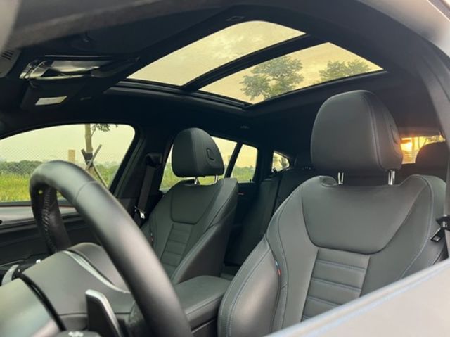 BMW寶馬 X4 XDRIVE30I  第12張相片
