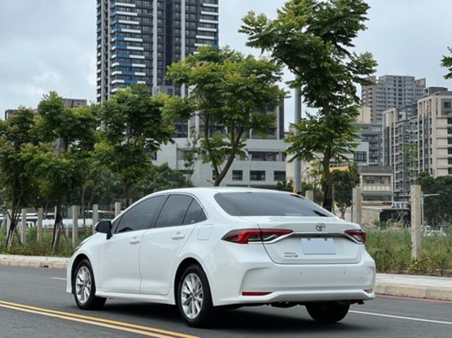 TOYOTA豐田 ALTIS  第3張相片