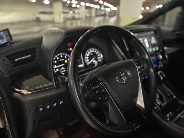 TOYOTA豐田 ALPHARD  第3張相片