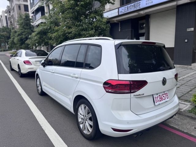 VOLKSWAGEN福斯 TOURAN  第2張相片