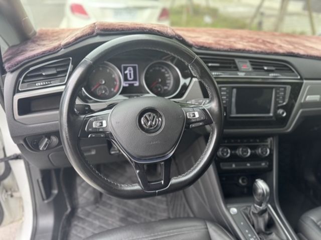 VOLKSWAGEN福斯 TOURAN  第6張相片