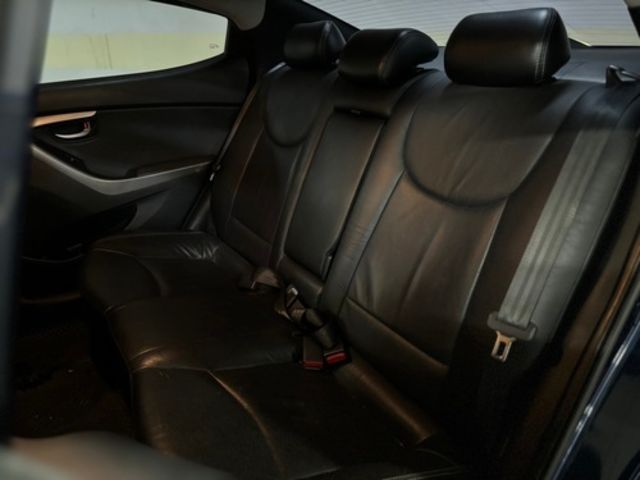 HYUNDAI現代 ELANTRA  第4張相片
