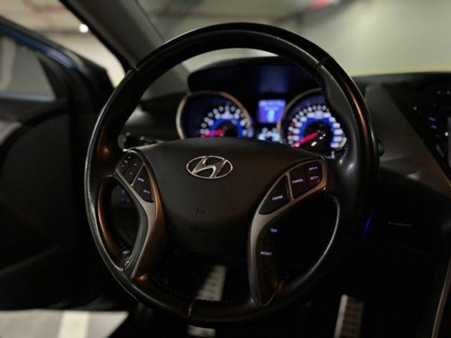 HYUNDAI現代 ELANTRA  第5張相片