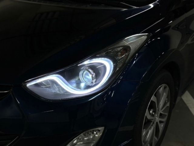 HYUNDAI現代 ELANTRA  第6張相片
