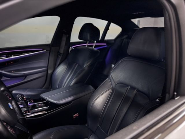 BMW寶馬 530I  第9張相片