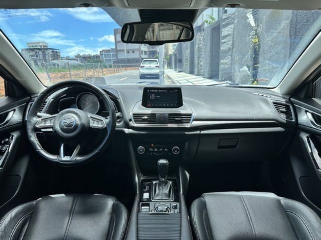 MAZDA馬自達 MAZDA 3  第7張相片