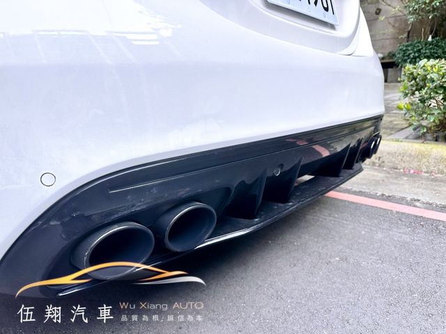 M-BENZ賓士 C300  第10張相片