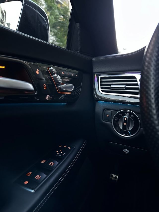 M-BENZ賓士 CLS400  第8張相片
