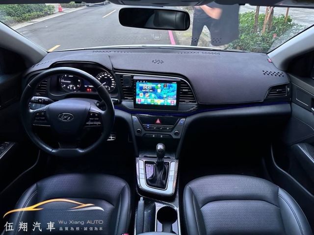 HYUNDAI現代 ELANTRA  第5張相片
