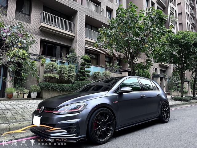 VOLKSWAGEN福斯 GOLF GTI  第1張相片